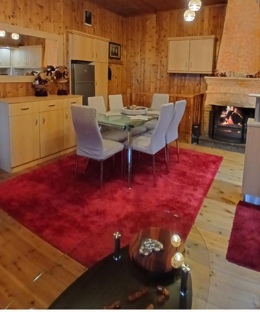 Family Home Димицана Екстериор снимка
